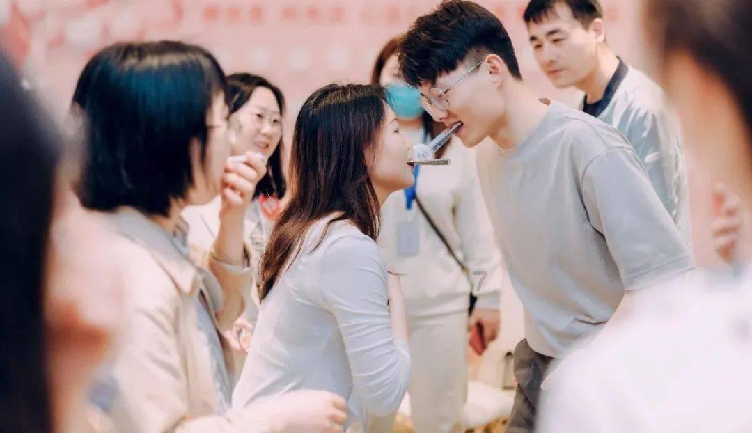 吾养堂引领睡眠头疗新纪元，现场签约5名战略合作伙伴