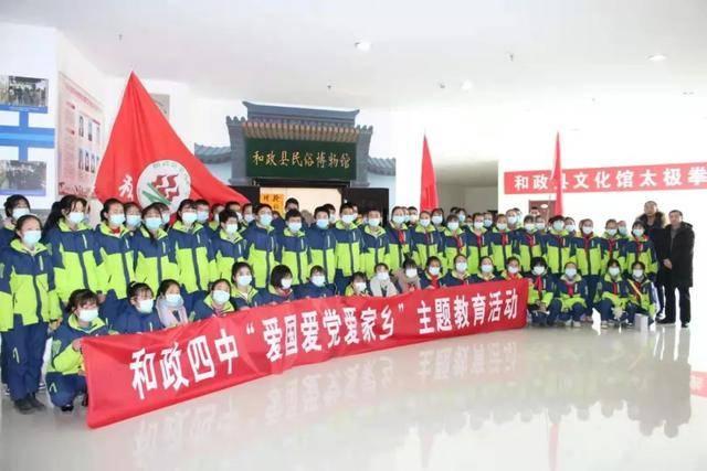 帕萨特躺赢?新一代“迈腾”来了,内饰不套娃,外观受争议!