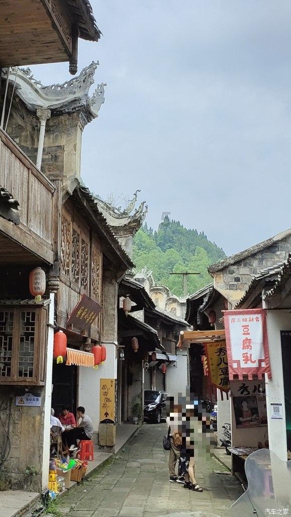 逃离阴森的岛屿