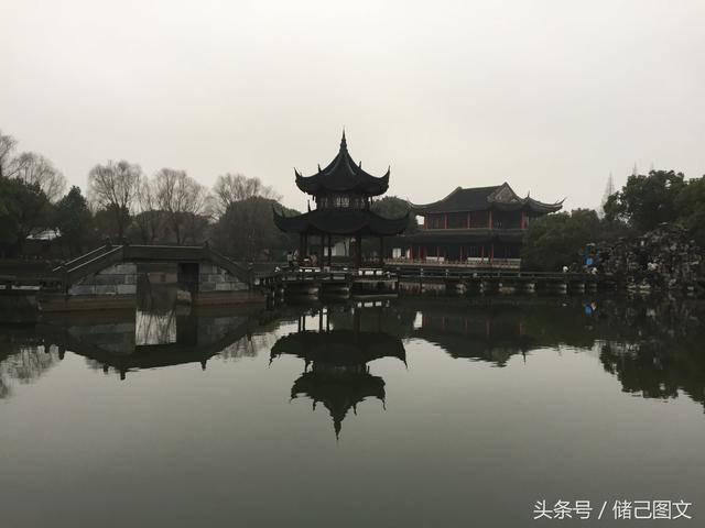 《侦察英雄》:女主角亮相,硬生生插进文工团的戏码!